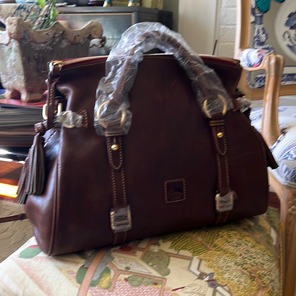 Dooney and Bourke chestnut brown leather tote